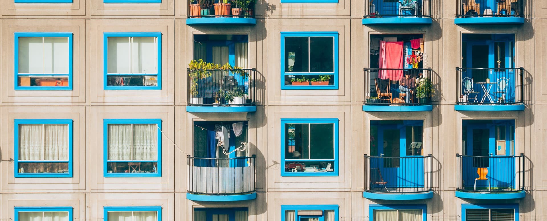 Fassade kompetente Praxisreinigung Gebäudereinigung Düsseldorf Unterbach