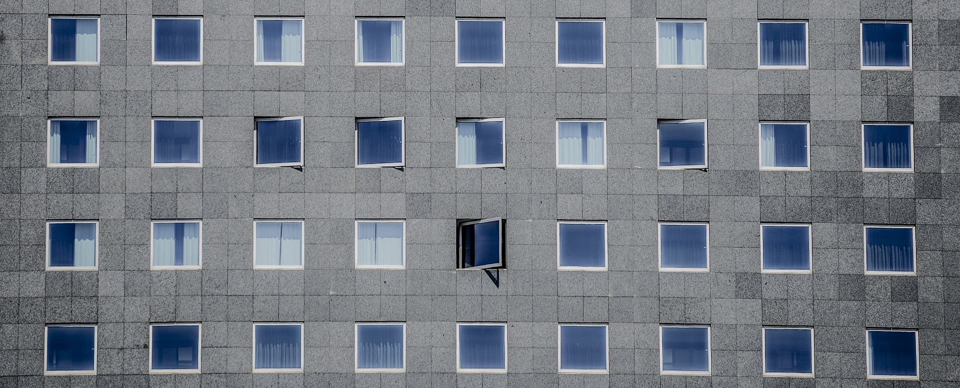 Viele Wohnungen professionelle Fensterreinigung Gebäudereinigung Düsseldorf Urdenbach